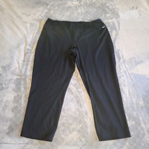 Eddie Bauer 💪workout Capris